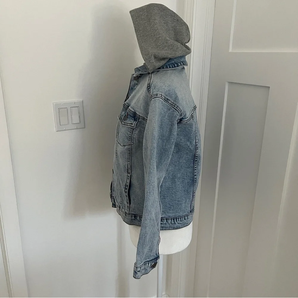 Treasure & Bond light blue Hoodie Jean Jacket Girls Sz L   (10-12) *O5